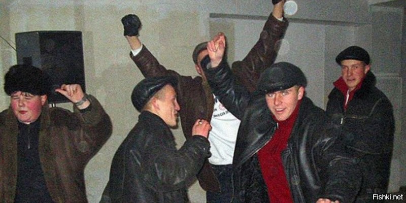 Нет, все таки успехи на лицо. Раньше бы на выходе непременно ждали. А теперь - нет.