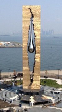 Я все понял..Чем <span style='color:gray'>[мат]</span>.щ.нее твои "произведения", тем больше спрос на них.
Но народ не проведешь, так в свое время перенесли пи*ду Церители от глаз подальше