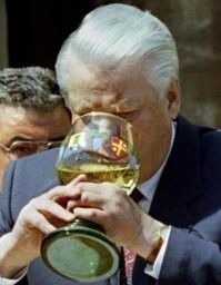 Беня подтверждает. Без соленых огурцов и рассола он бы не смог выполнять свои государственные функции.