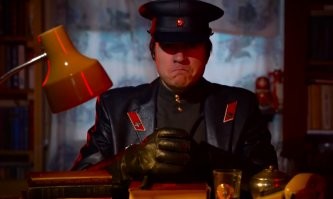 Мыть или не мыть: Юные бизнесмены предлагают автомобилистам свои услуги