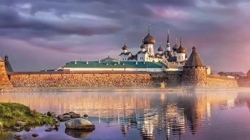 Соловецкая крепость. Бородачи датируют свой "подвиг" 1620....ми годами. Советую заехать, и  просто посмотреть на камешки крепостной стены.