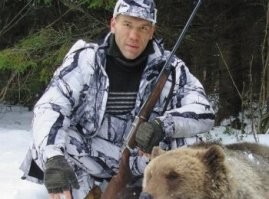 Это кому туда сложно добраться, власть имущим? Не для них ли и стараются?