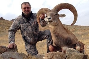 Это кому туда сложно добраться, власть имущим? Не для них ли и стараются?