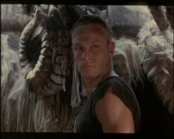 По меркам позднего СССР это было обычное развлекательное фантастическое кино с закосом под «Конан-варвар» и «Рэмбо». Без каких либо претензий на высокий уровень. Вроде я даже ходил на него. Сейчас смотришь и кажется, что это какой-то фильм для детей :)