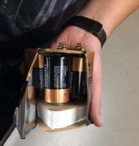 Батарейка Дюрасел состоит из 4-х элементов, а не батарей.