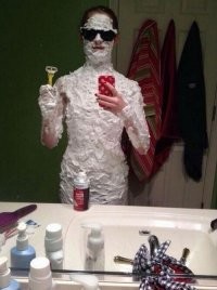 где грудь ??? 
уже сбрила ...