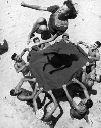 А вот это что такое? подпись некорректная. Больше похоже на начало немецкого фильма для взрослых...