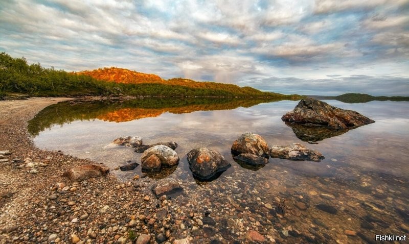 Не знаю,кто делал фото в посте.А вот эти фото делал Вася Пупкин. Есть такой мурманский фотограф.