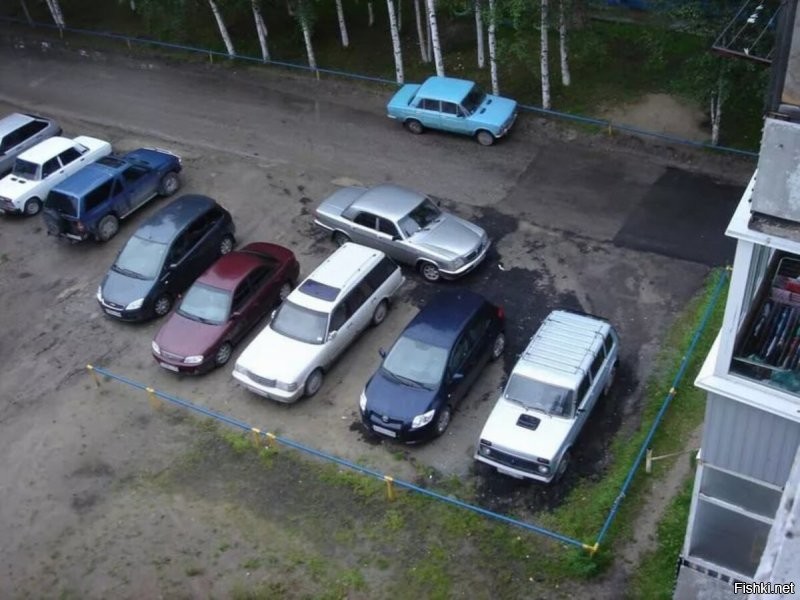 ага..Обычно такие Будды в серых Волгах паркуются