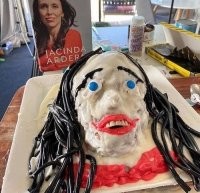 Ну здесь сходство определённо есть!