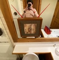 Но!!! На рамке есть петельки и при желании, можно посмотреть))))))