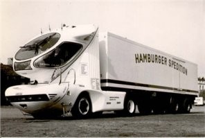 вполне себе серийный (ОК, мелкосерийный) Colani Truck 1978 года
и без всяких концептов)

в Москве есть минимум один живой (правда, не поколения с картинки, а посвежее), часто стоит на пересечении Школьной улицы и Товарищеского переулка