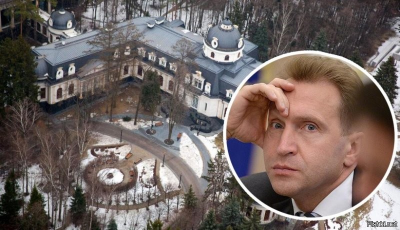 Показуха это всё!
Освобождают место для своих людей.
.
Вот с кем надо бороться!