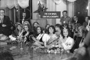 Люди и события на фотографиях Александра Стешанова