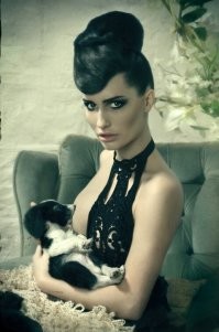 да вообщем то сюжет не редкий, кого только не кормят