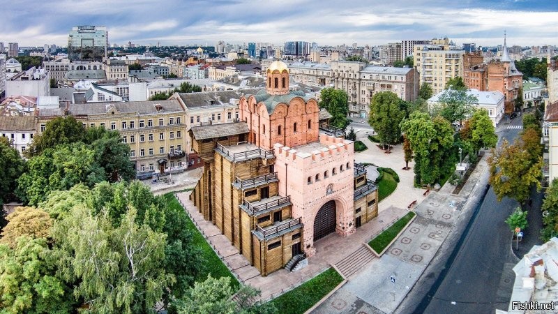 Золотые ворота. Киев. Обычная застройка начала прошлого века