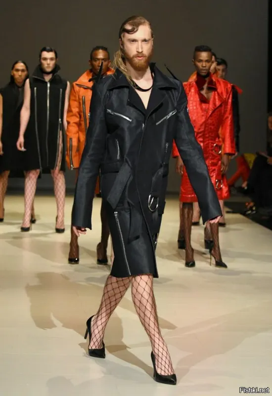 Да уж, никакой фантазии у стиляг не было. Не то что сейчас.