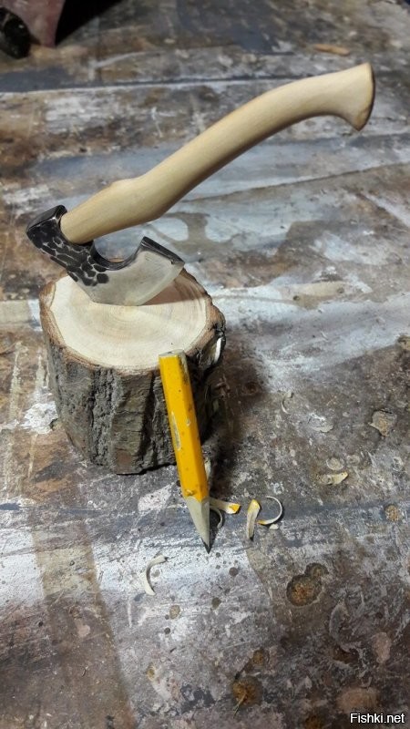 Тоже любим помастерить. От сувениров до декораций делаем все сами: