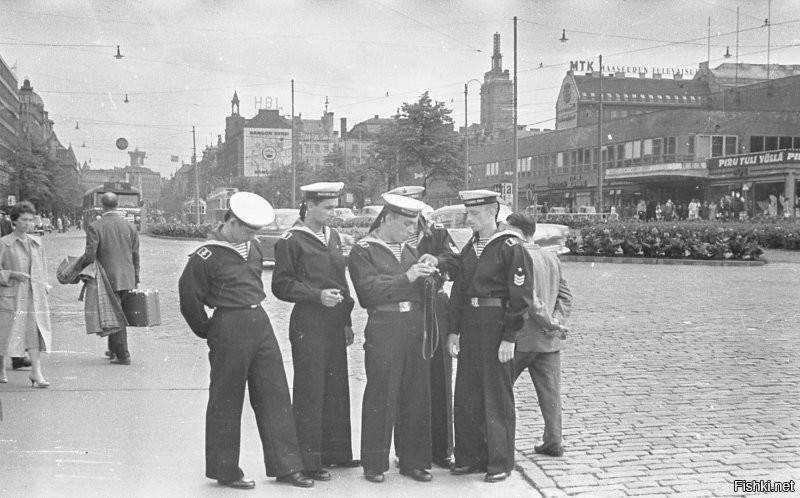 Хельсинки 1961 год. случайные машины в кадре