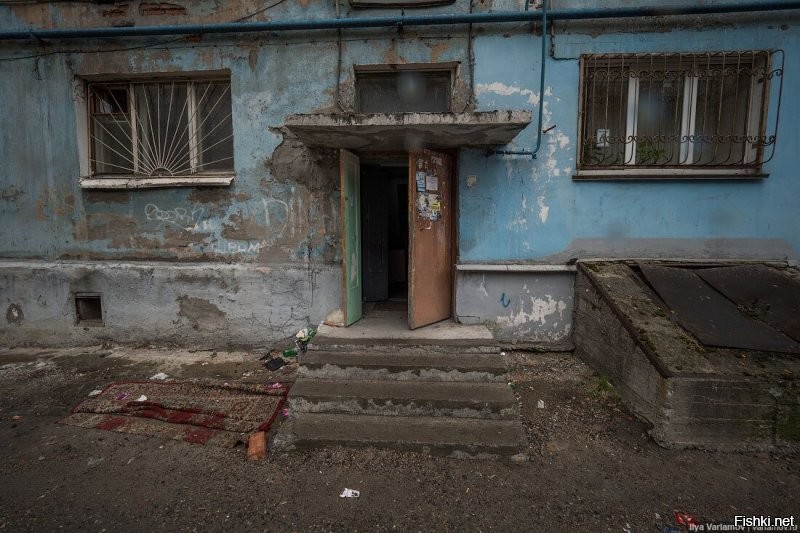 Если в Прибалтике всё так плохо, зачем ты там живёшь?
Переезжай к нам в Россию, у нас хорошо.
.
Лови от жизни кайф :)))))