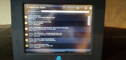 Чамби до сих пор пользуюсь, как часы и как интернет-радио..