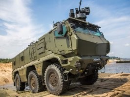 Судя по фотографии с выставки, на данный автомобиль может устанавливаться турель на крыше. Думаю при желании заказчика туда поставят боевой модуль с дистанционным управлением. Типа БМ "Охотник" который для "Тайфун-К" разработан.