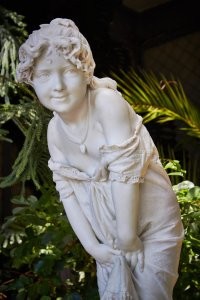 "Цирк уродцев": новые скульптуры в Нижегородской области стали посмешищем