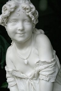 "Цирк уродцев": новые скульптуры в Нижегородской области стали посмешищем