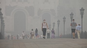 Не совсем в тему, но лето 2010 москвичи будут помнить ещё оооочень долго.
Воздух было очень хорошо видно.