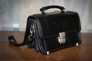 Ну, это уже крайности, и портфель точно лишний в этом ряду. Вот так надо было)