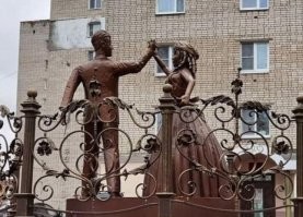 "Цирк уродцев": новые скульптуры в Нижегородской области стали посмешищем