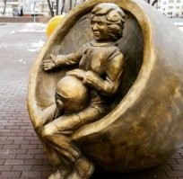 "Цирк уродцев": новые скульптуры в Нижегородской области стали посмешищем