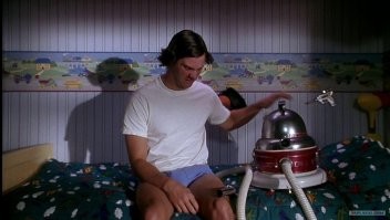 Напомнил Дуффи из Очень страшного кино