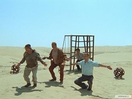 "Жители Румынии, могут бесплатно доехать на автобусе, если сделают 20 приседаний"