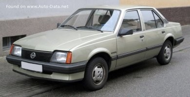 Кто-то ошибается Cimarron был на базе не Омеги , а Opel Ascona C