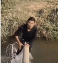 Было со мной такое, только труба потоньше была - ощущения непередаваемые, всё думаю, импотент! Обошлось и дети есть, и жена с любовницей.