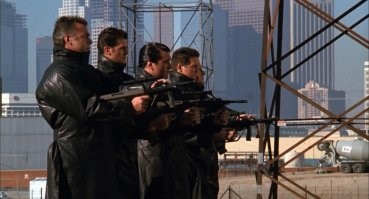 Он ещё в те времена стрелял не особо точно...