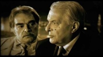 В России самая известная голова, что отрезала комсомолка из-за Аннушки пролившей масло.