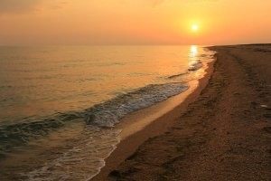 Евпатория, Саки, Беляус -один сплошной песок