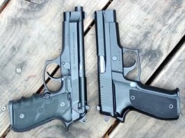 Когда-то давно слышал байку из раздела «тупые американцы» про принятие на вооружение армии США пистолета Beretta 92. Тогда в финал конкурса вышли швейцарский Sig Sauer P226 и упомянутая Beretta. 
Sig превосходил итальянку по многим параметрам, но та была дешевле. Короче, долго принимали решение. И тут на экраны выходит «Смертельное оружие», где Мел Гибсон лихо шмаляет плохишей из беретты.. И «тупые американцы» приняли решение..
Но на то и байка. Фильм - 87-го года, а беретту приняли на вооружение в 85-ом. И краеугольным камнем было то, что вся амуниция, поставляемая в армию США, должна быть произведена на территории США. Итальянцы согласились построить завод в Америке, швейцарцы - нет. Потом, правда, построили.