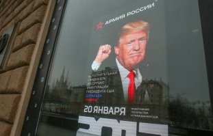 Ну так если кремлёвские пьют за его здоровье шампанское и поздравляют с победой, а Армия России даже скидку в 10% сделало по поводу его инаугурации, то что должны кричать американцы? 
Или "это другое"?