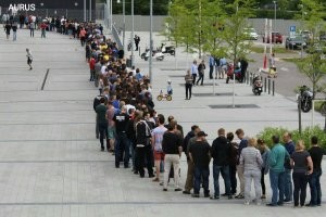 В России начались продажи автомобилей Aurus частным лицам