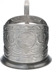 Чай из подстаканника?
Стакан точно не нужен? ))