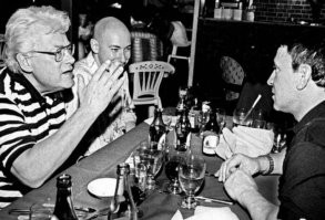 третий лысый тут дима гордон. он тогда торговал целебными пирамидками. стартовый капитал зарабатывал.