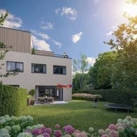 Дом 67 года постройки , новые дома которые строят турки , румыны и поляки это отдельная история   у нас контингент такой тем кому за 70 , спорить с ними смысла нет . Я в этом доме последний год доживаю дальше в свой новый переезжаю пока еще на проекте но фундамент уже стоит . Эту хату на продажу , не успел обмолвиться уже очередь из желающих . На фотках новый дом .