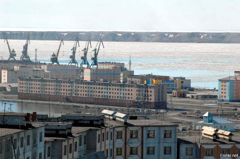 Самый северный город на краю России: как живут люди в Певеке