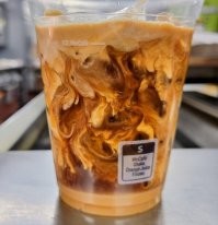 "Мой сегодняшний кофе похож на Галактику"

Нет.. не  похож. Галактики выглядят иначе. На газовую туманность, ну да, отдалённо смахивает.