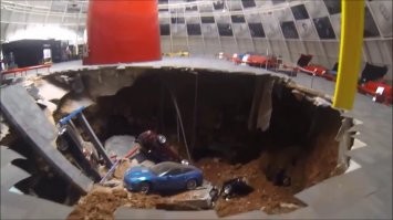 Тогда США и Канада лежат ниже канализации.   А ведь это страны первого мира.  
   Ты еще про скрепы что-нибудь ляпни ДБ.  
----------------------------------
Как тебе?  Или это другое,  До чего довел США Собянин.  Нигде ливневки не сделал.