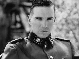 Рэйф Файнс - только "список Шиндлера"