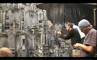 Закадровые фото со съёмок, которые ломают всю магию кино и телевидения